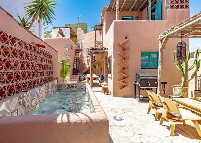 Coocoomos Casa Moroccan Style Villa